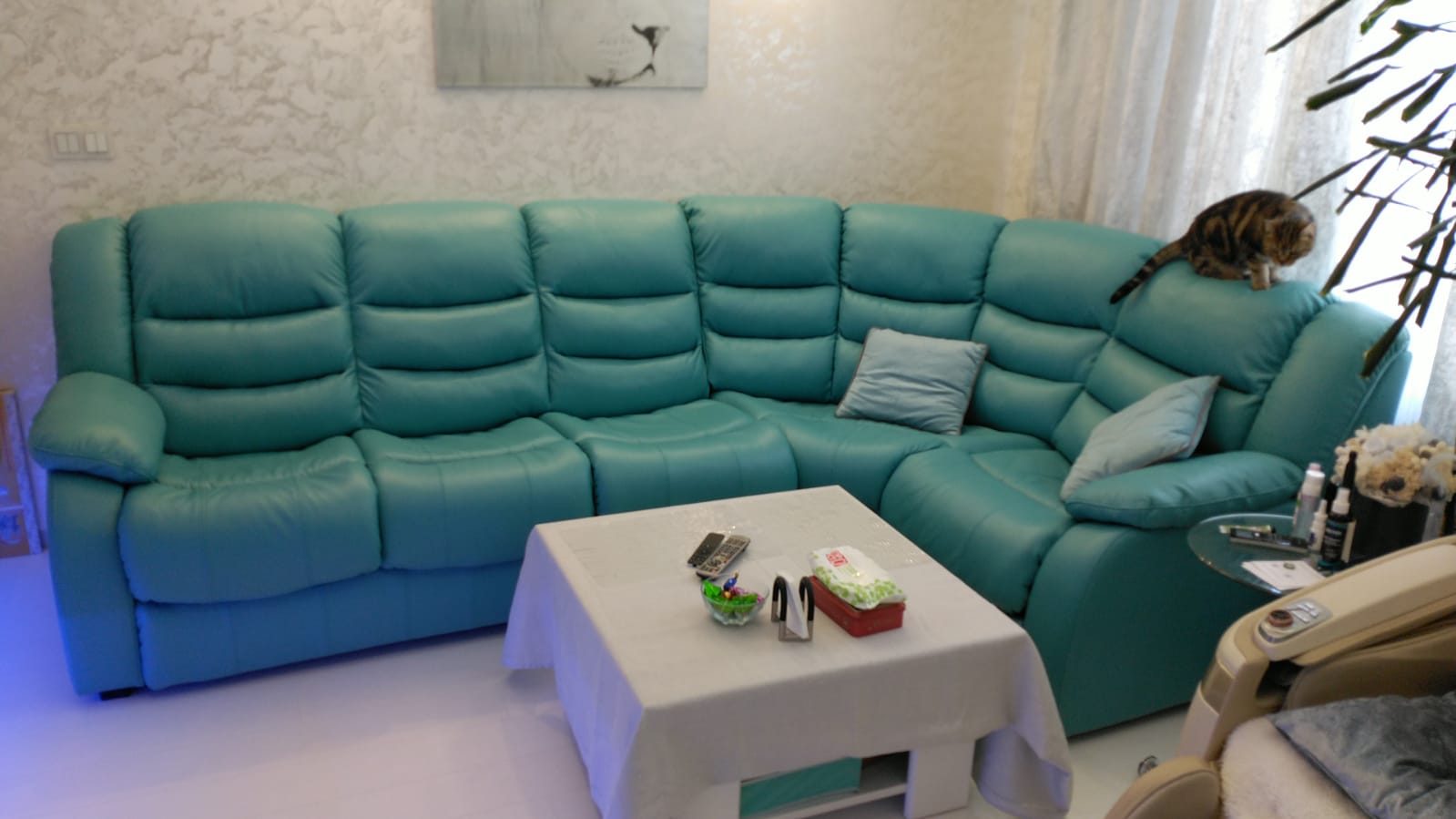 Перетяжка дивана на дому. Новокузнецкая