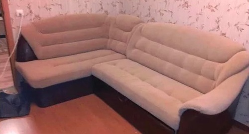 Перетяжка углового дивана. Новокузнецкая